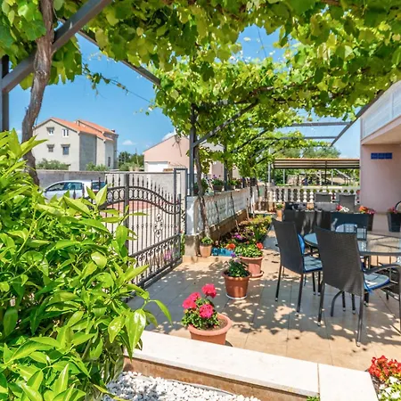 Cozy In 아파트 비오그라드나모루