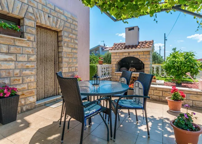 Cozy In Apartman Biograd Na Moru